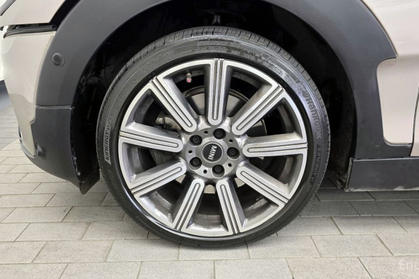 2023 Mini Clubman с пробегом 43 552 км