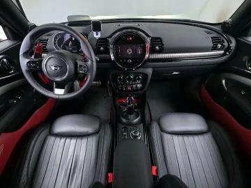 2022 Mini Clubman с пробегом 27 612 км