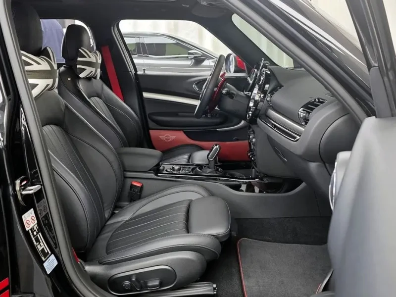 2022 Mini Clubman с пробегом 27 612 км