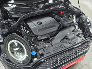2022 Mini Clubman с пробегом 48 106 км