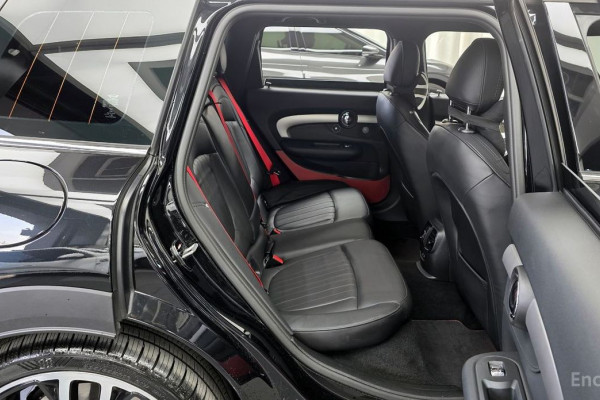 2022 Mini Clubman с пробегом 27 612 км