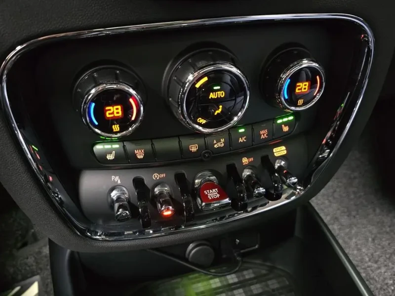 2022 Mini Clubman с пробегом 48 106 км