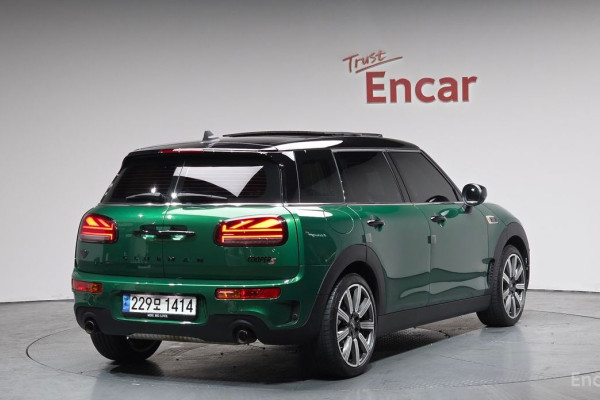 2023 Mini Clubman с пробегом 14 177 км