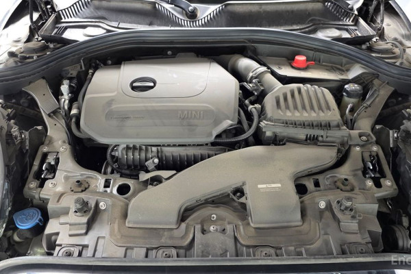 2022 Mini Clubman с пробегом 38 957 км