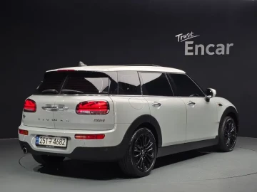 2022 Mini Clubman с пробегом 53 327 км