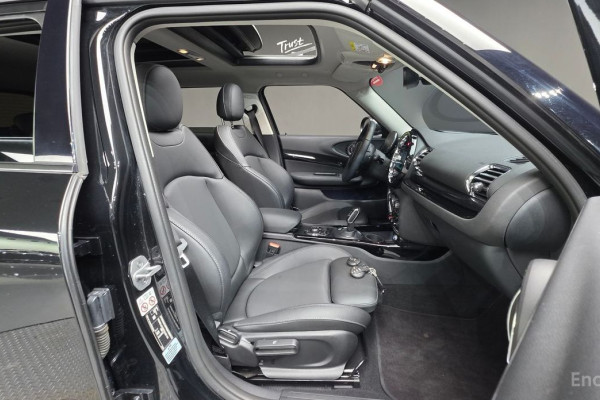 2023 Mini Clubman с пробегом 22 928 км