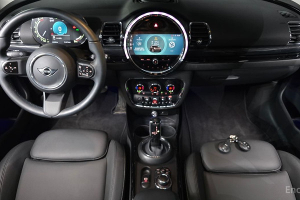 2023 Mini Clubman с пробегом 22 928 км