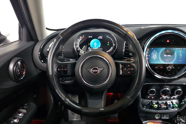2022 Mini Clubman с пробегом 38 957 км
