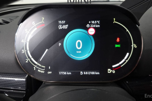 2022 Mini Clubman с пробегом 17 736 км