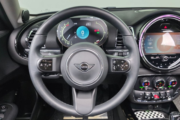 2023 Mini Clubman с пробегом 6 781 км