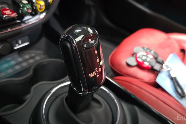 2022 Mini Clubman с пробегом 17 736 км