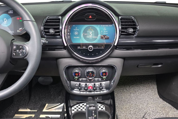 2023 Mini Clubman с пробегом 6 781 км