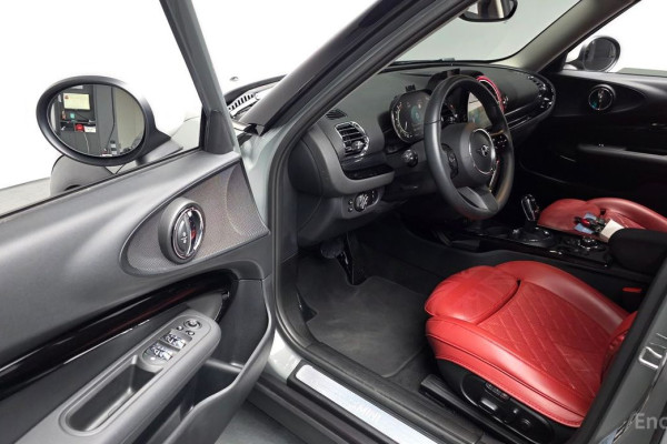 2022 Mini Clubman с пробегом 17 736 км