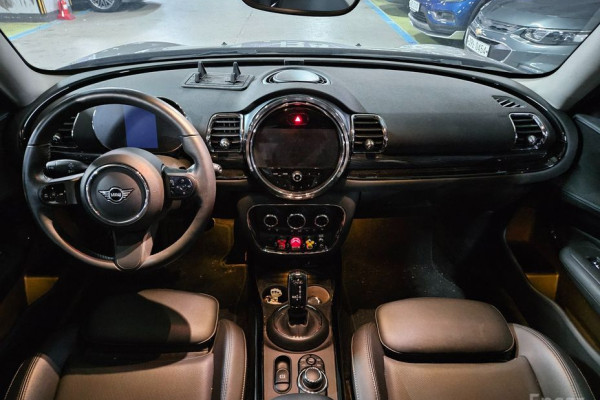 2023 Mini Clubman с пробегом 38 816 км