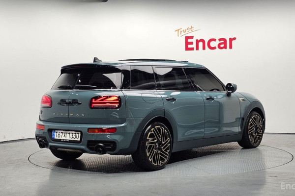 2022 Mini Clubman с пробегом 27 106 км