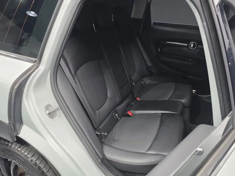 2022 Mini Clubman с пробегом 53 327 км
