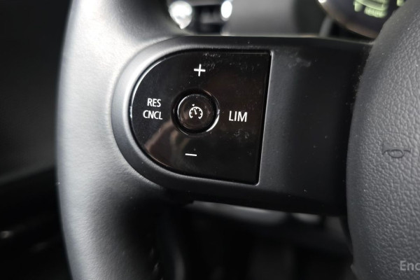 2022 Mini Clubman с пробегом 17 736 км