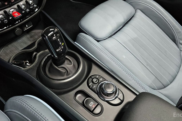 2022 Mini Clubman с пробегом 27 106 км