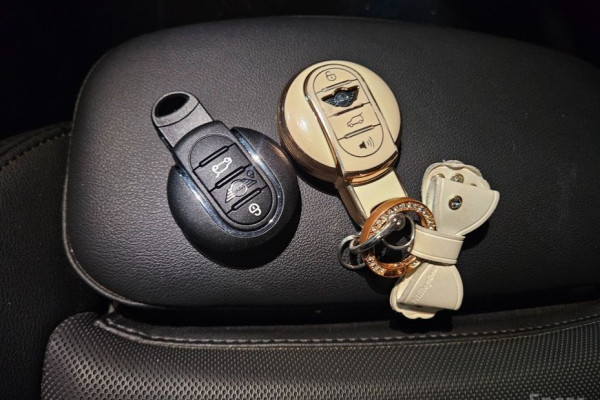 2023 Mini Clubman с пробегом 38 816 км