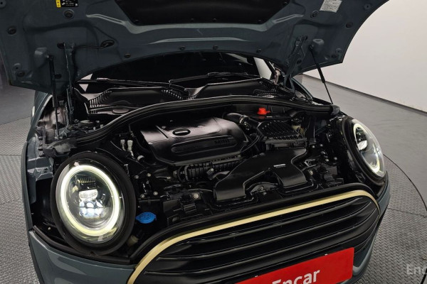 2022 Mini Clubman с пробегом 75 540 км