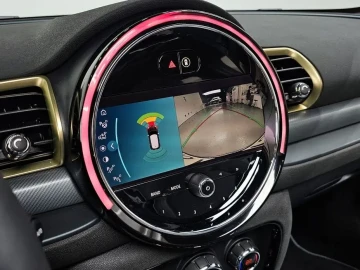 2022 Mini Clubman с пробегом 27 106 км