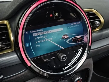 2022 Mini Clubman с пробегом 27 106 км