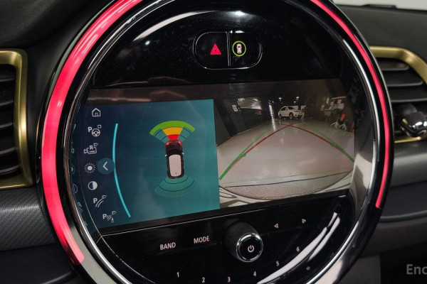 2022 Mini Clubman с пробегом 75 540 км