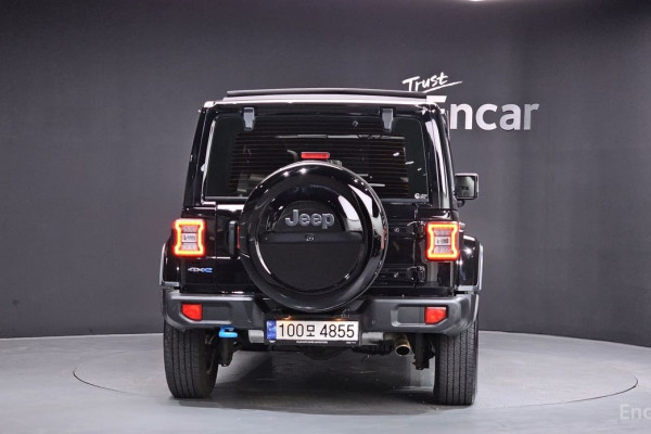 2022 Jeep Wrangler с пробегом 21 976 км