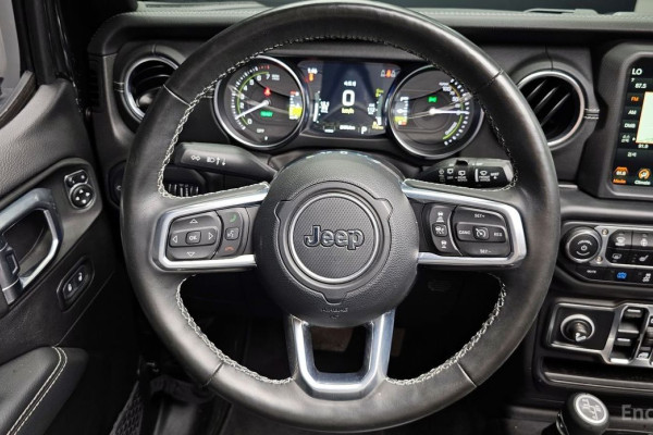 2022 Jeep Wrangler с пробегом 21 976 км