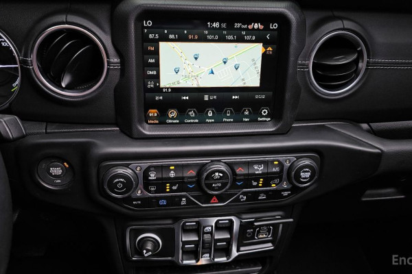 2022 Jeep Wrangler с пробегом 21 976 км