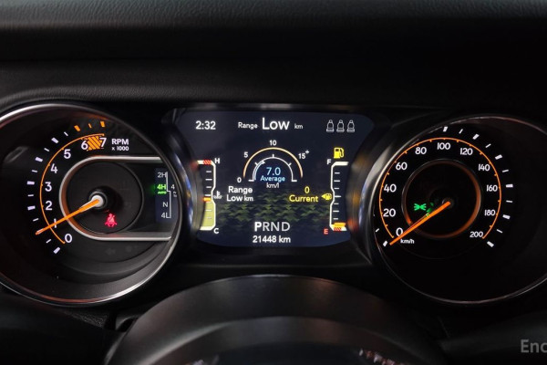 2023 Jeep Wrangler с пробегом 21 448 км