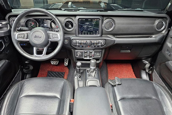 2022 Jeep Wrangler с пробегом 58 241 км