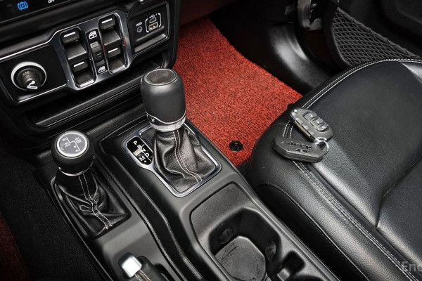 2022 Jeep Wrangler с пробегом 58 241 км