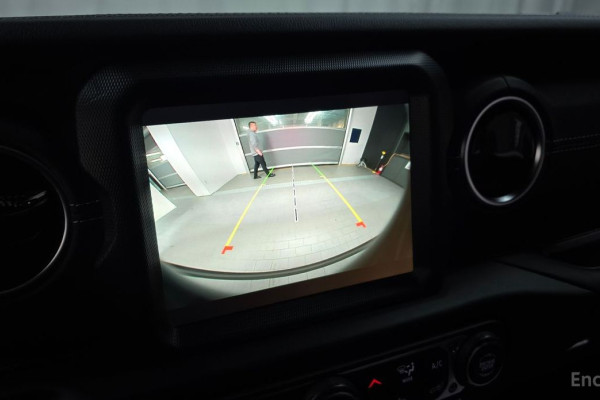 2023 Jeep Wrangler с пробегом 21 448 км