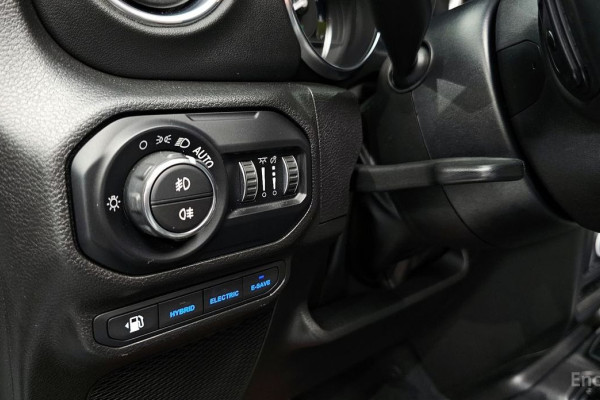 2022 Jeep Wrangler с пробегом 58 241 км