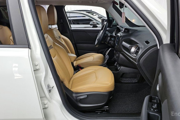 2022 Jeep Renegade с пробегом 13 526 км