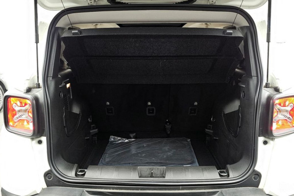 2022 Jeep Renegade с пробегом 13 526 км