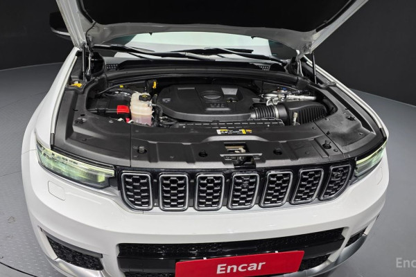 2022 Jeep Cherokee с пробегом 57 079 км