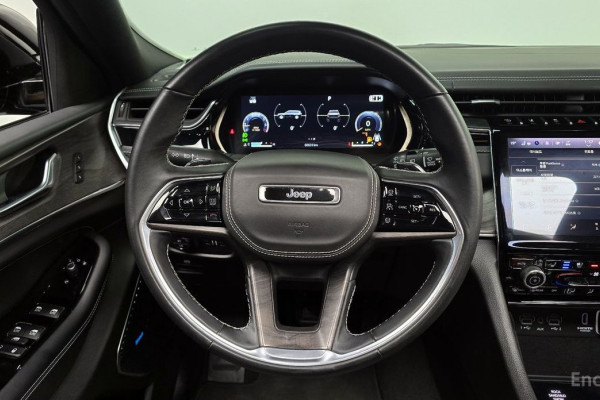 2022 Jeep Cherokee с пробегом 60 631 км