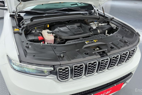 2023 Jeep Cherokee с пробегом 49 732 км