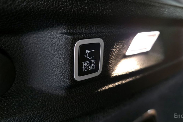 2023 Jeep Cherokee с пробегом 49 732 км