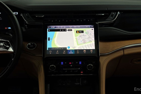 2023 Jeep Cherokee с пробегом 49 732 км