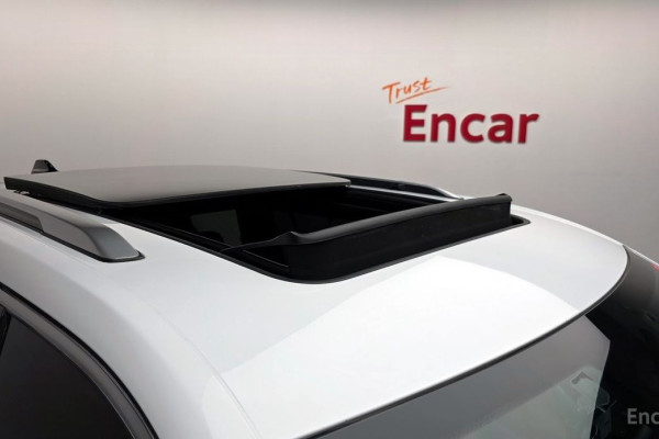 2023 Jeep Cherokee с пробегом 49 732 км