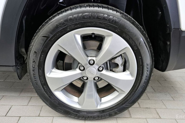 2022 Jeep Cherokee с пробегом 23 658 км