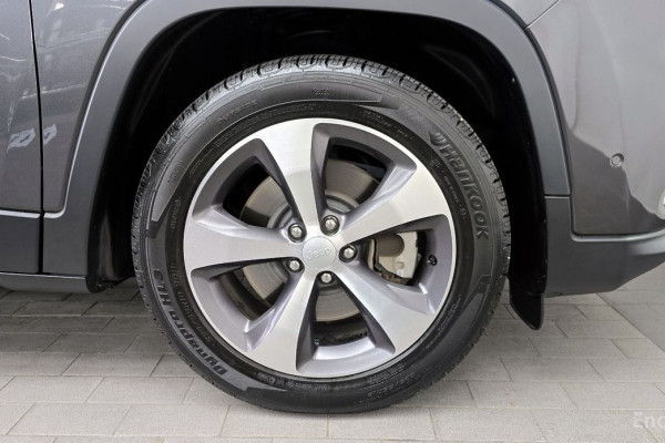 2022 Jeep Cherokee с пробегом 39 421 км