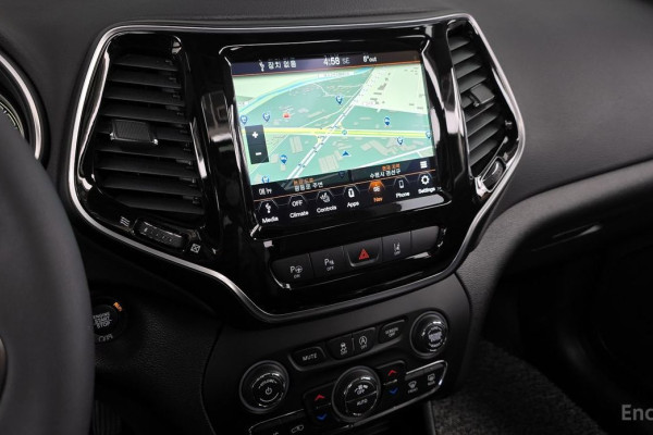 2022 Jeep Cherokee с пробегом 39 421 км