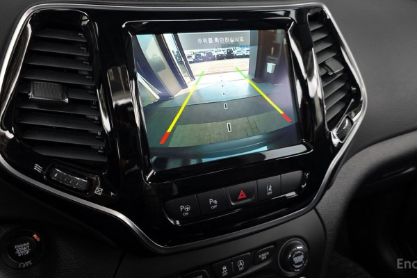 2022 Jeep Cherokee с пробегом 39 421 км