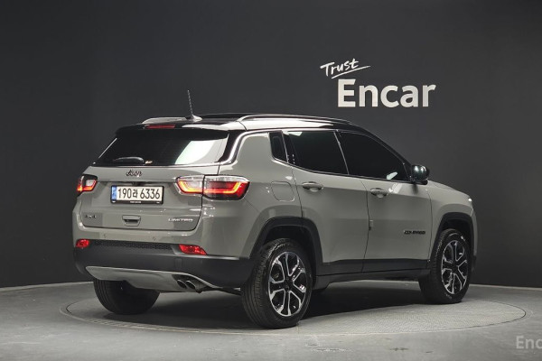 2022 Jeep Compass с пробегом 18 397 км