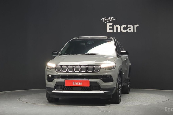 2022 Jeep Compass с пробегом 18 397 км