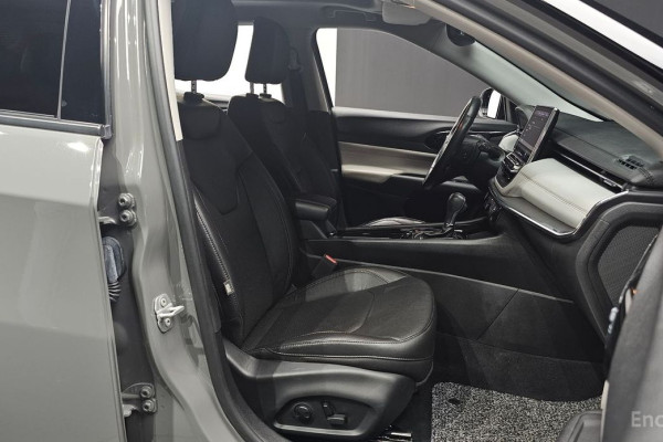 2022 Jeep Compass с пробегом 18 397 км